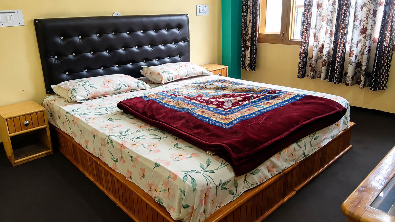 Economy Room